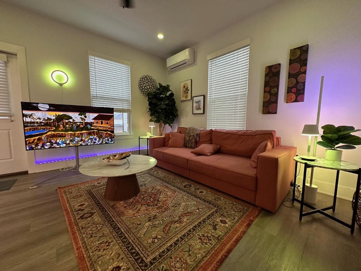 New Centennial Park Luxury Smart Home W Courtyard Феєтвіль Екстер'єр фото